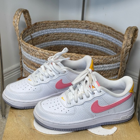 Shoes & Ladies brand name slides - Picture 2 of 7